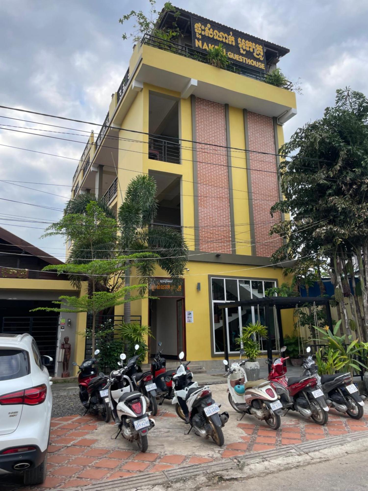 Neakru Guesthouse And Restaurant Kampot Buitenkant foto