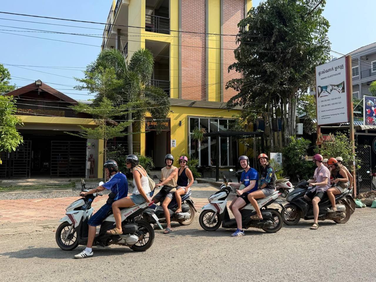 Neakru Guesthouse And Restaurant Kampot Buitenkant foto