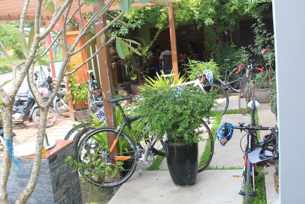 Neakru Guesthouse And Restaurant Kampot Buitenkant foto