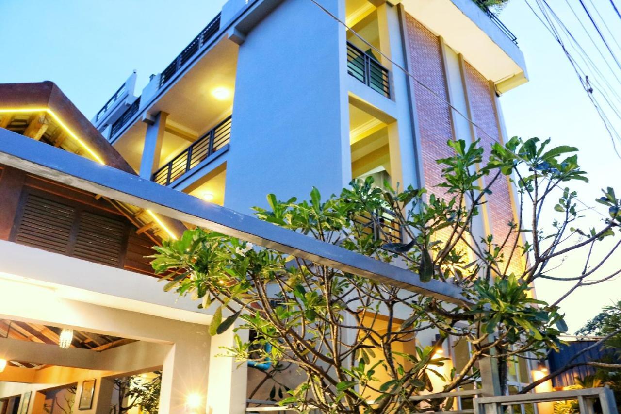 Neakru Guesthouse And Restaurant Kampot Buitenkant foto