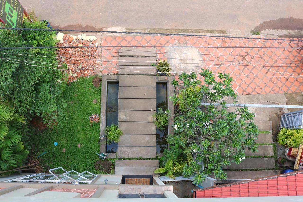 Neakru Guesthouse And Restaurant Kampot Buitenkant foto