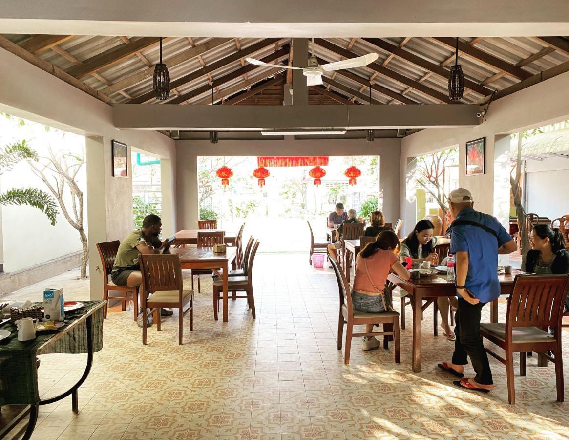 Neakru Guesthouse And Restaurant Kampot Buitenkant foto