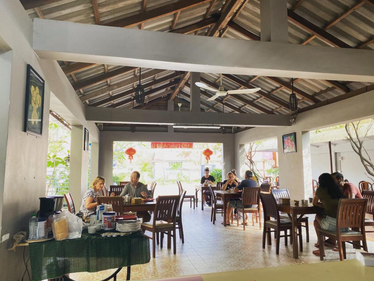 Neakru Guesthouse And Restaurant Kampot Buitenkant foto